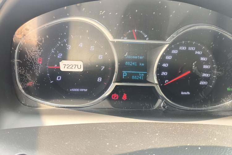 Used Chevrolet Captiva 2015 2.4L 4x4 Flagship Edition 7-Seater Instrument Cluster