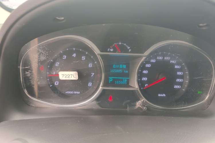 Used Chevrolet Captiva 2015 2.4L Two-Wheel Drive Urban Version 7 Seats Instrument Cluster