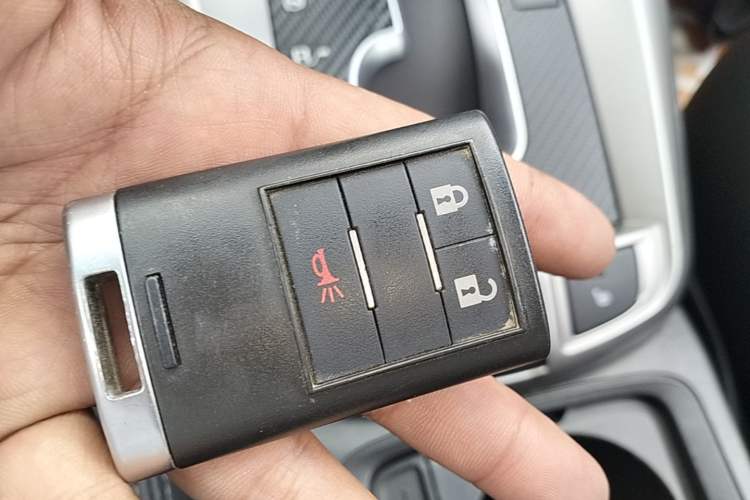 Used Chevrolet Captiva 2015 2.4L 4x4 Flagship Edition 7-Seater Interior 1
