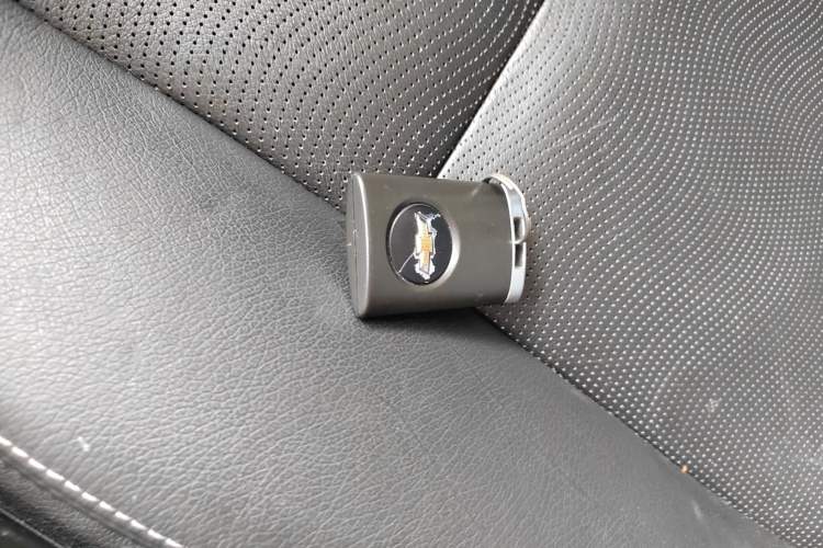 Used Chevrolet Captiva 2015 2.4L 4x4 Flagship Edition 7-Seater Interior 1