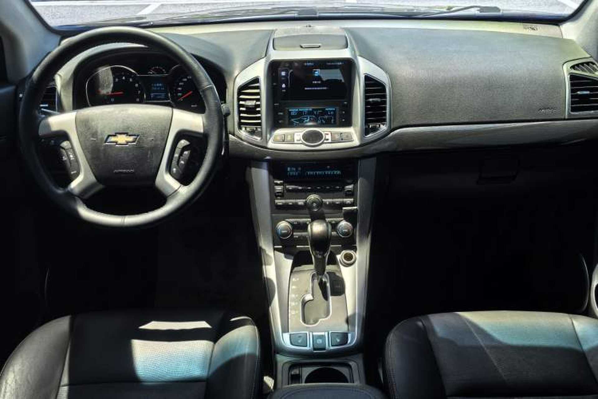 Used Chevrolet Captiva 2015 2.4L 4x4 Flagship Edition 7-Seater Interior 2