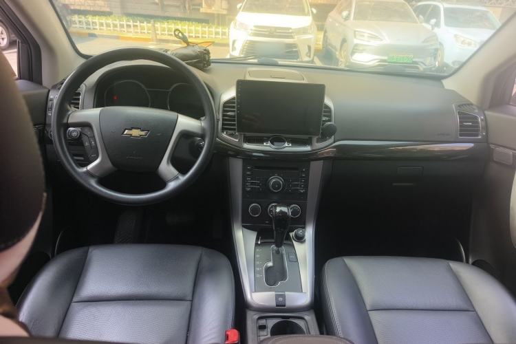Used Chevrolet Captiva 2015 2.4L Two-Wheel Drive Urban Version 7 Seats Interior 2