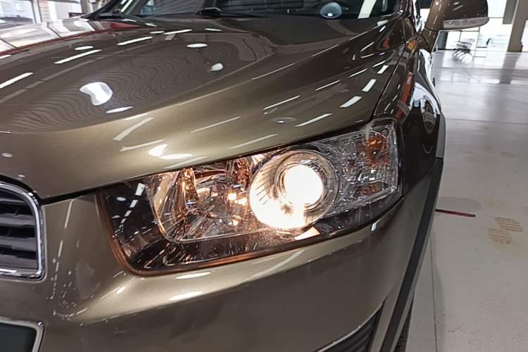 Used Chevrolet Captiva 2015 2.4L 4x4 Flagship Edition 7-Seater Left Front Headlight