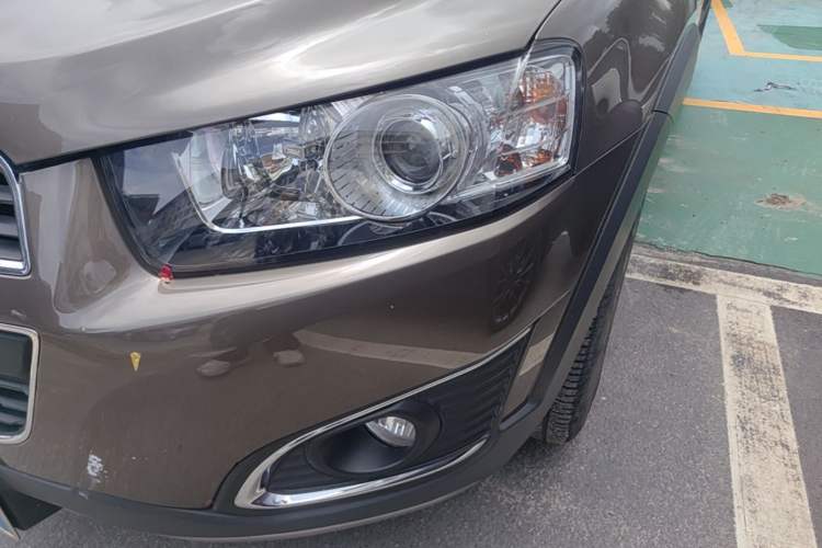 Used Chevrolet Captiva 2015 2.4L Two-Wheel Drive Urban Version 7 Seats Left Front Headlight