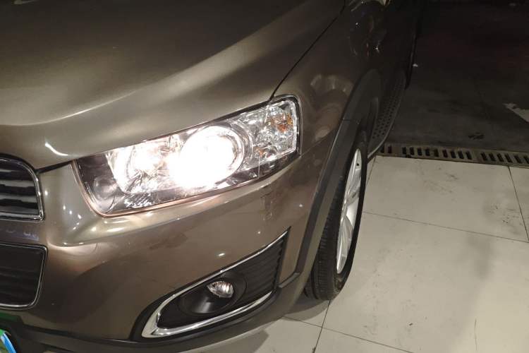Used Chevrolet Captiva 2015 2.4L 4x4 Flagship Edition 7-Seater Left Front Headlight