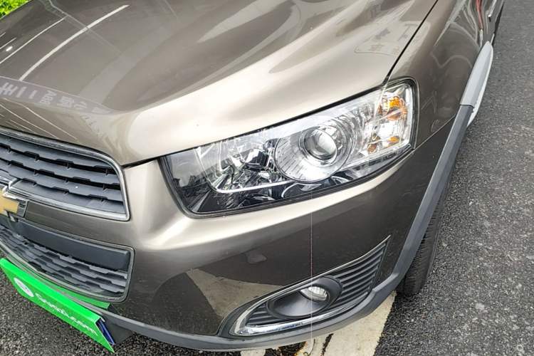 Used Chevrolet Captiva 2015 2.4L Two-Wheel Drive Urban Version 7 Seats Left Front Headlight
