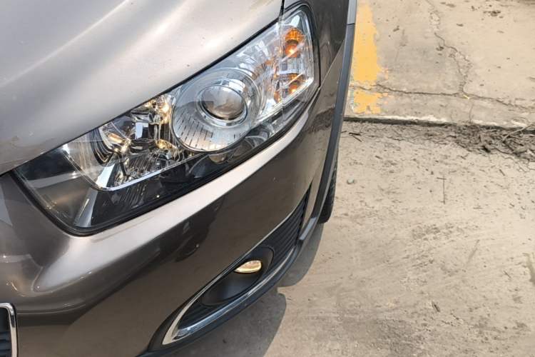 Used Chevrolet Captiva 2015 2.4L 4x4 Flagship Edition 7-Seater Left Front Headlight