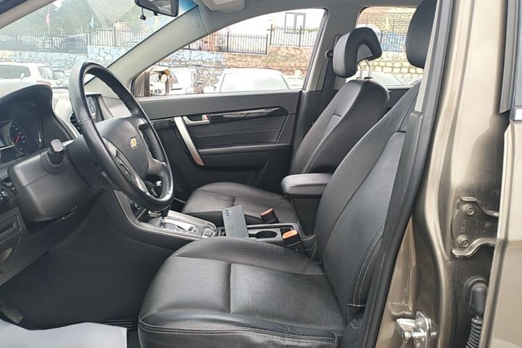 Used Chevrolet Captiva 2015 2.4L 4x4 Flagship Edition 7-Seater Left Front Seat