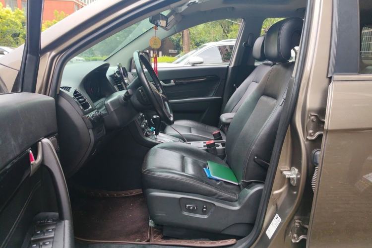 Used Chevrolet Captiva 2015 2.4L 4x4 Flagship Edition 7-Seater Left Front Seat