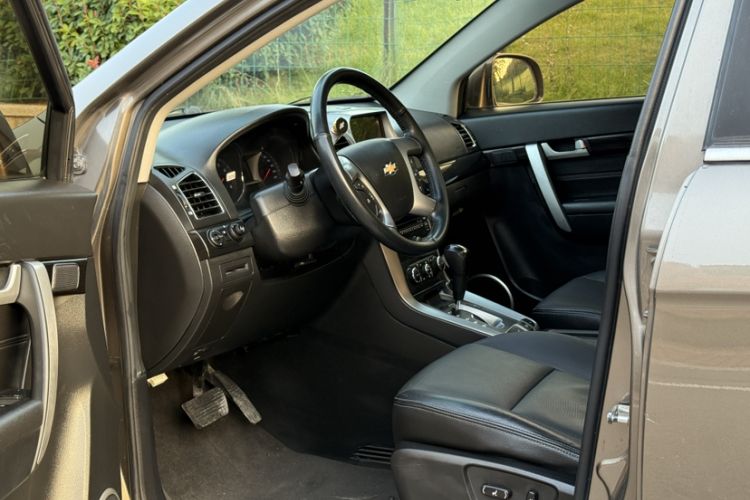 Used Chevrolet Captiva 2015 2.4L 4x4 Flagship Edition 7-Seater Left Front Seat