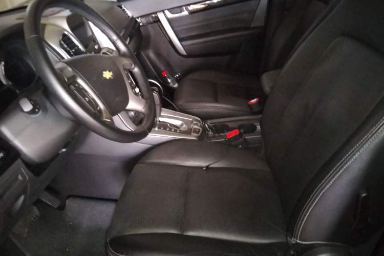 Used Chevrolet Captiva 2015 2.4L 4x4 Flagship Edition 7-Seater Left Front Seat