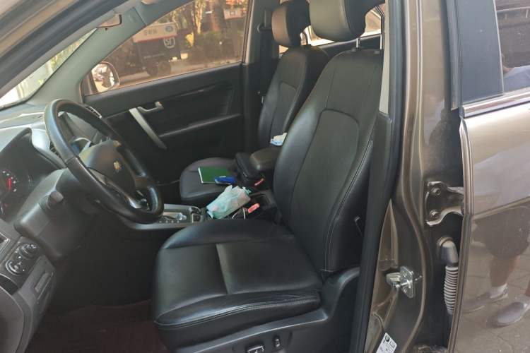 Used Chevrolet Captiva 2015 2.4L 4x4 Flagship Edition 7-Seater Left Front Seat