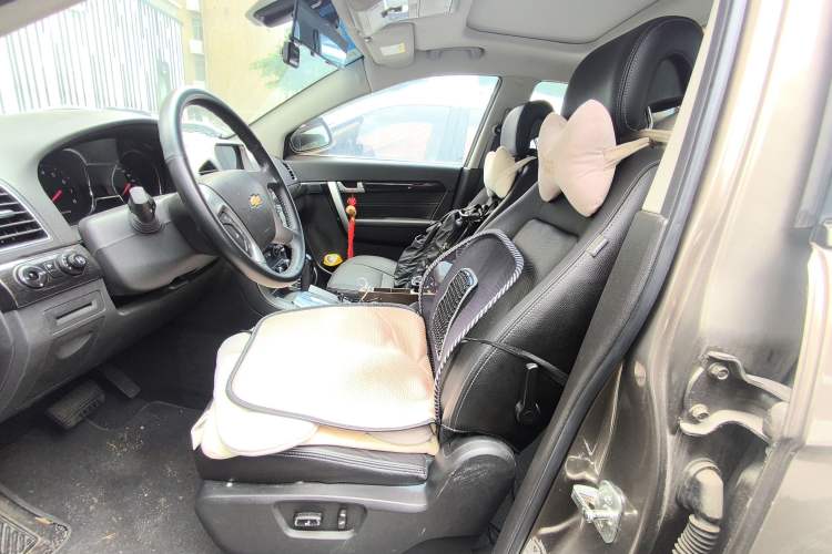 Used Chevrolet Captiva 2015 2.4L 4x4 Flagship Edition 7-Seater Left Front Seat