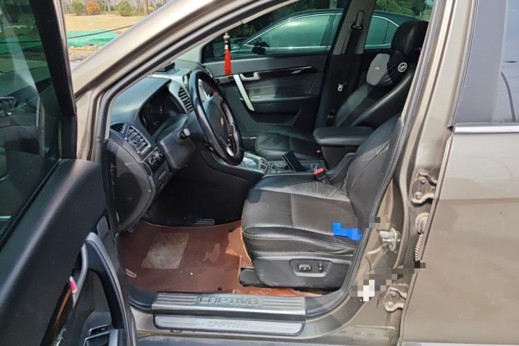 Used Chevrolet Captiva 2015 2.4L 4x4 Flagship Edition 7-Seater Left Front Seat