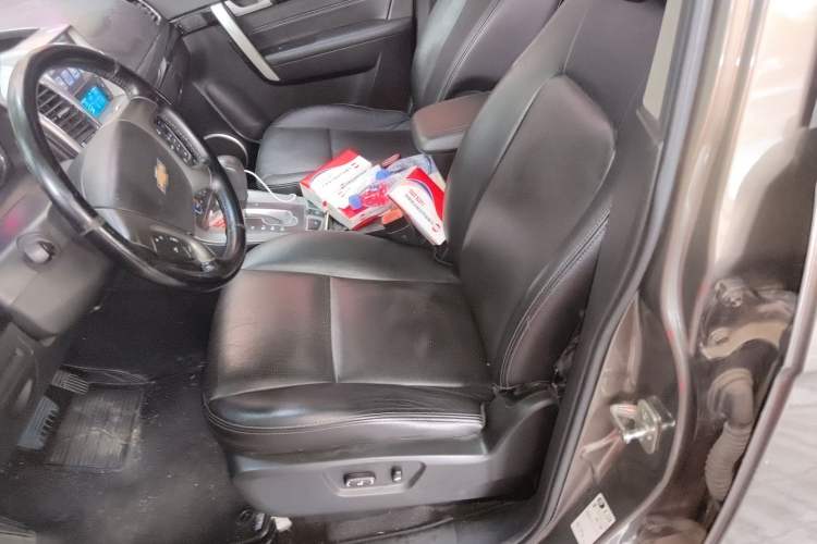 Used Chevrolet Captiva 2015 2.4L 4x4 Flagship Edition 7-Seater Left Front Seat