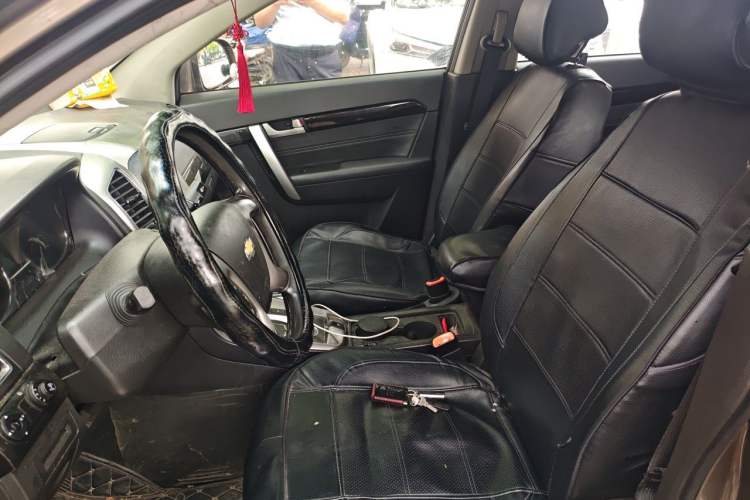 Used Chevrolet Captiva 2015 2.4L Two-Wheel Drive Urban Version 7 Seats Left Front Seat