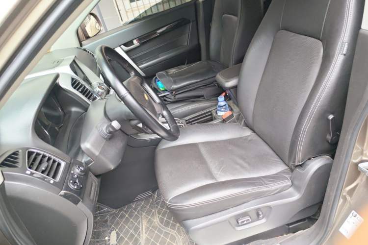 Used Chevrolet Captiva 2015 2.4L 4x4 Flagship Edition 7-Seater Left Front Seat