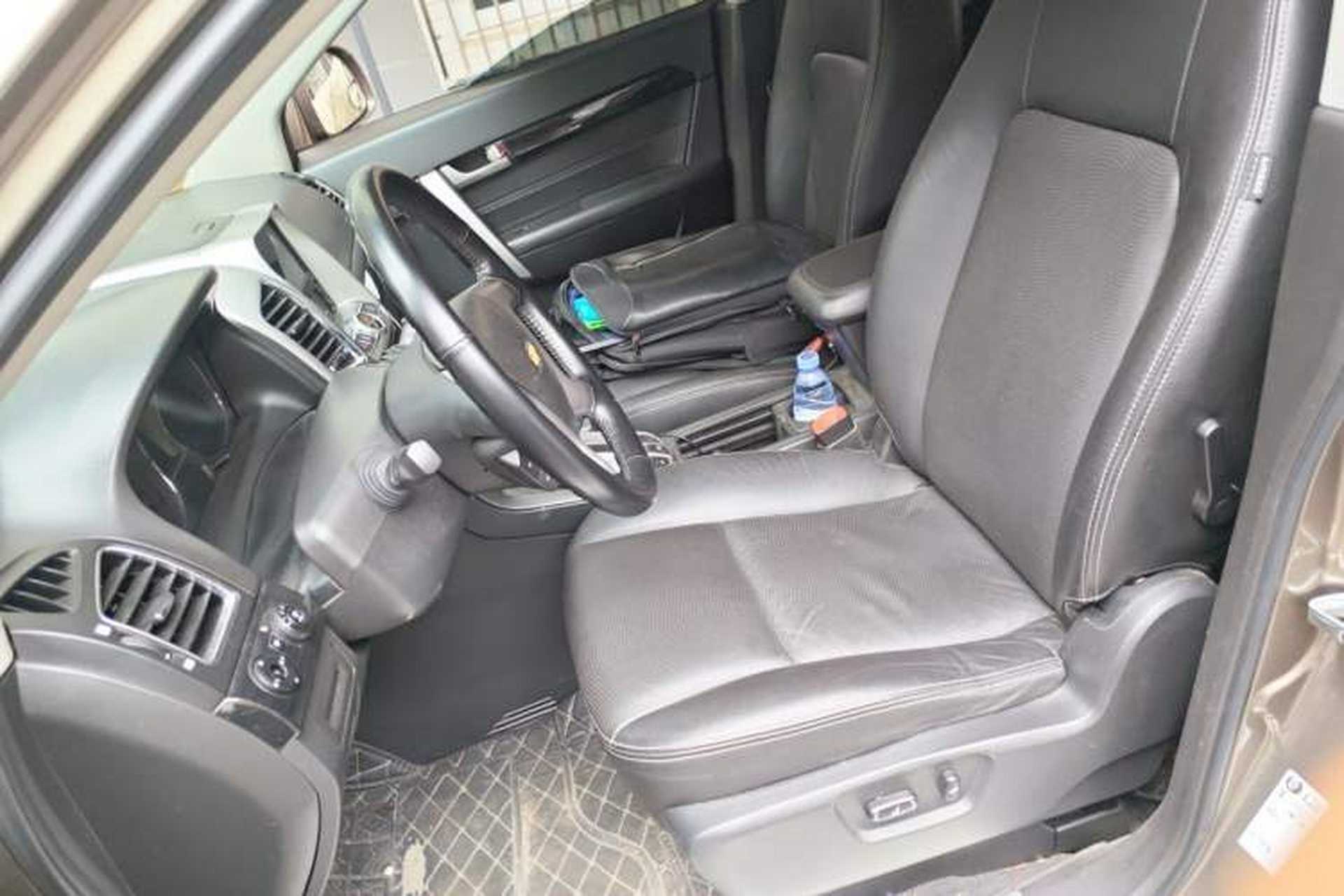 Used Chevrolet Captiva 2015 2.4L 4x4 Flagship Edition 7-Seater Left Front Seat