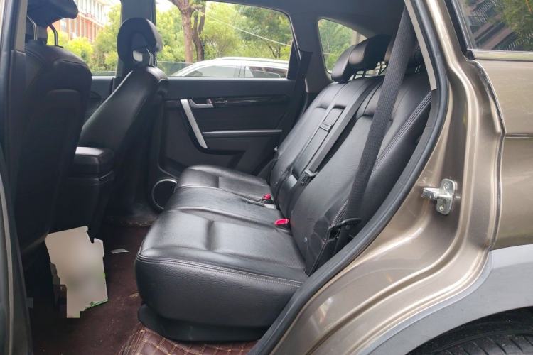 Used Chevrolet Captiva 2015 2.4L 4x4 Flagship Edition 7-Seater Left Rear Seat