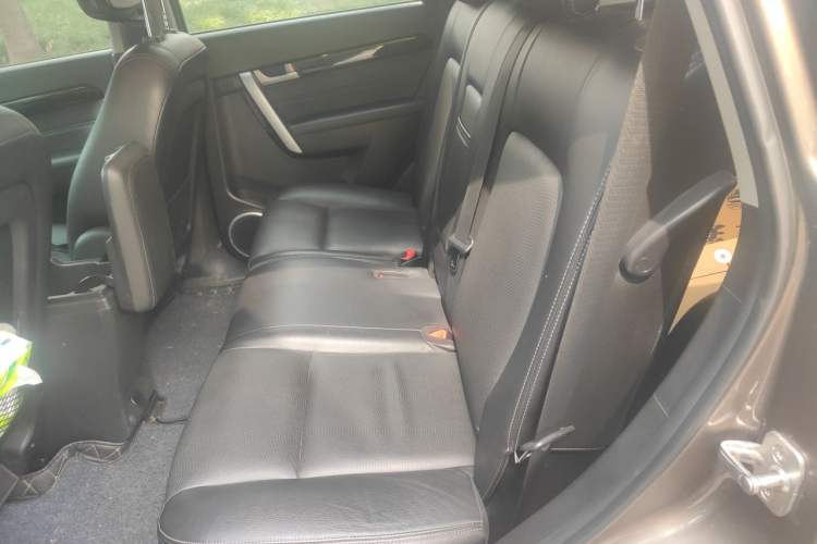 Used Chevrolet Captiva 2015 2.4L 4x4 Flagship Edition 7-Seater Left Rear Seat