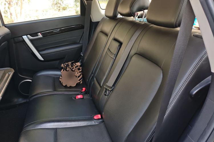 Used Chevrolet Captiva 2015 2.4L 4x4 Flagship Edition 7-Seater Left Rear Seat