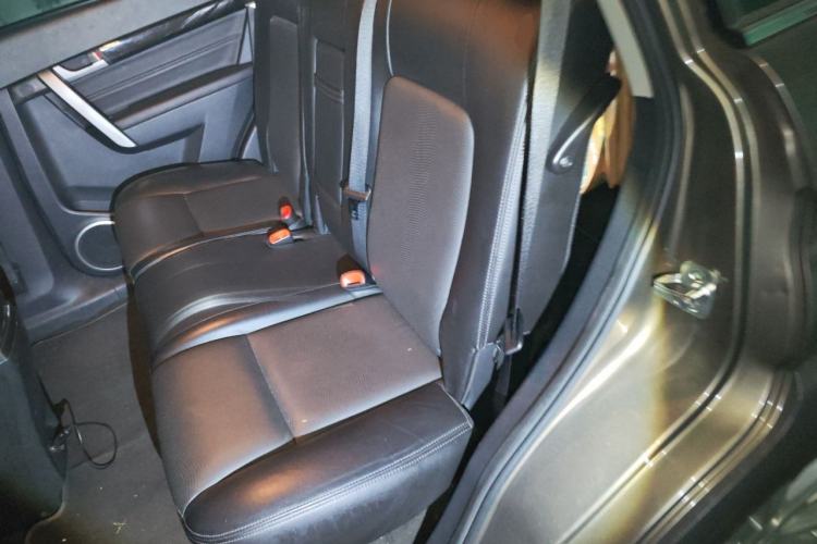 Used Chevrolet Captiva 2015 2.4L 4x4 Flagship Edition 7-Seater Left Rear Seat
