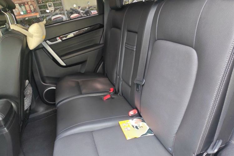 Used Chevrolet Captiva 2015 2.4L Two-Wheel Drive Urban Version 7 Seats Left Rear Seat