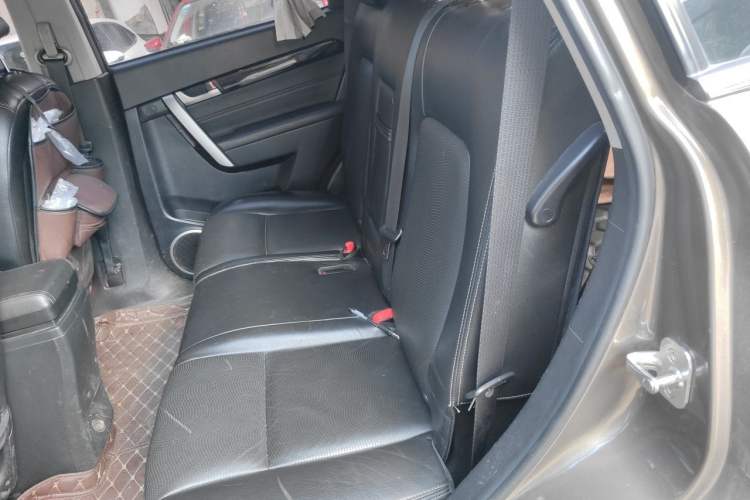 Used Chevrolet Captiva 2015 2.4L 4x4 Flagship Edition 7-Seater Left Rear Seat