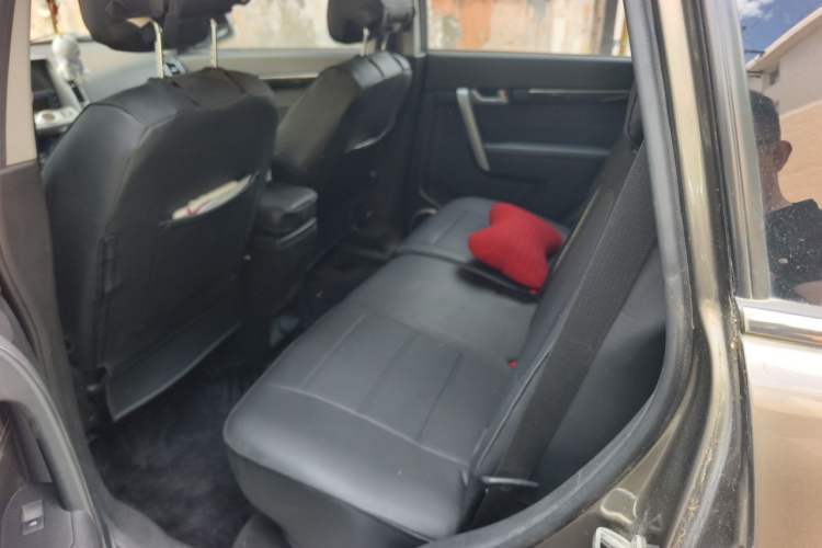 Used Chevrolet Captiva 2015 2.4L 4x4 Flagship Edition 7-Seater Left Rear Seat