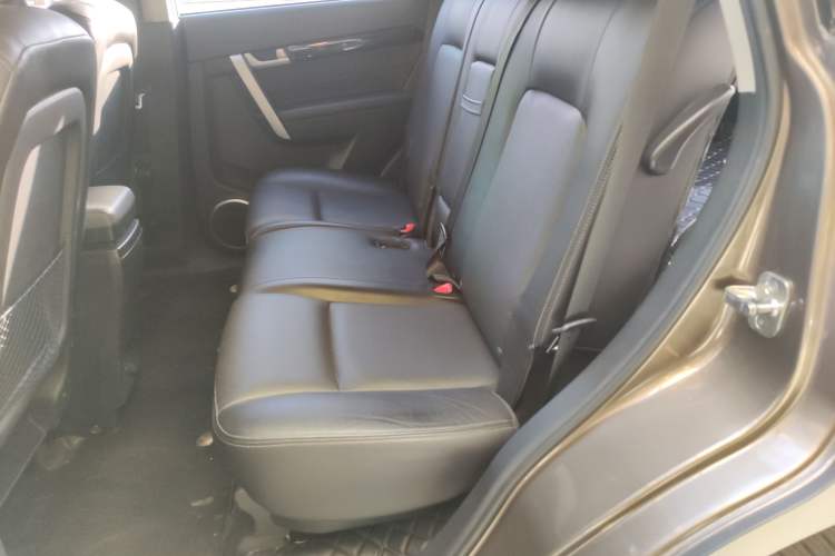 Used Chevrolet Captiva 2015 2.4L 4x4 Flagship Edition 7-Seater Left Rear Seat
