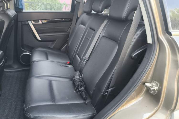 Used Chevrolet Captiva 2015 2.4L 4x4 Flagship Edition 7-Seater Left Rear Seat