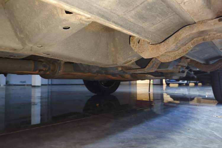 Used Chevrolet Captiva 2015 2.4L 4x4 Flagship Edition 7-Seater Left Side Sill