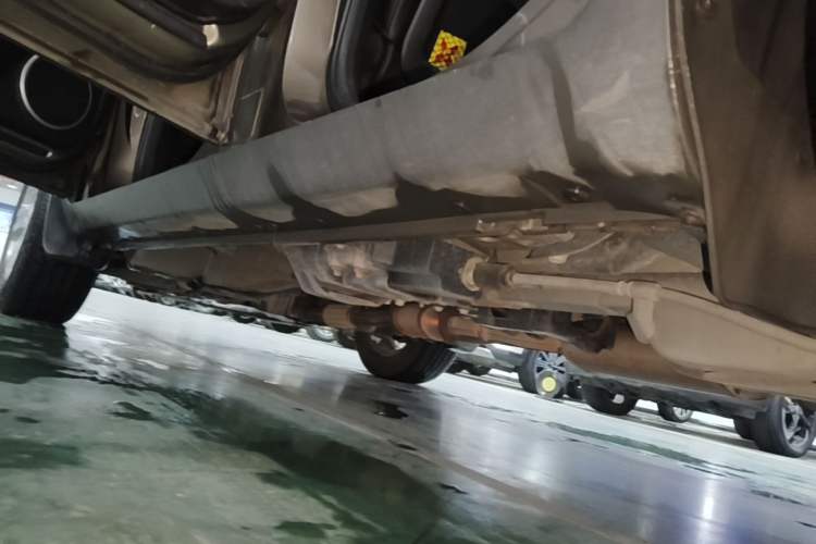 Used Chevrolet Captiva 2015 2.4L Two-Wheel Drive Urban Version 7 Seats Left Side Sill