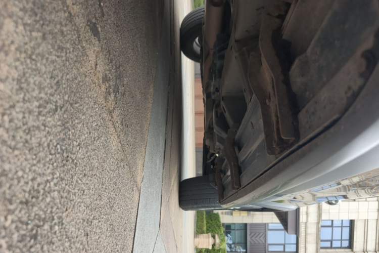Used Chevrolet Captiva 2015 2.4L Two-Wheel Drive Urban Version 7 Seats Left Side Sill