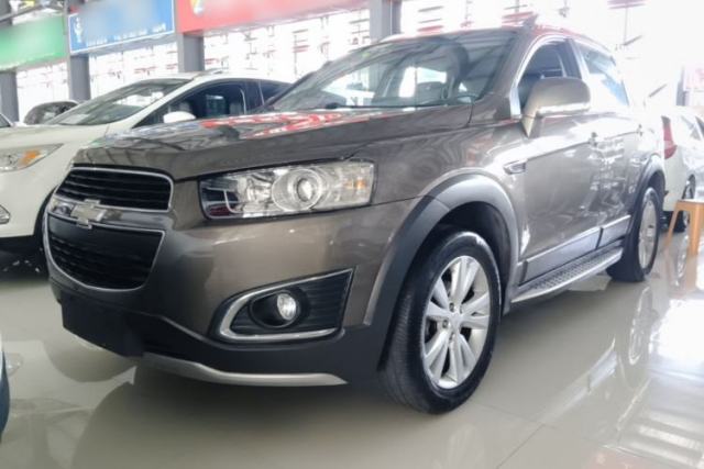 Używany Chevrolet Captiva 2015 2.4L 4x4 Flagship Edition 7-Seater