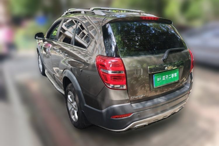 Used Chevrolet Captiva 2015 2.4L Two-Wheel Drive Urban Version 7 Seats Rear Left 45 Deg