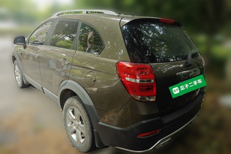 Used Chevrolet Captiva 2015 2.4L Two-Wheel Drive Urban Version 7 Seats Rear Left 45 Deg