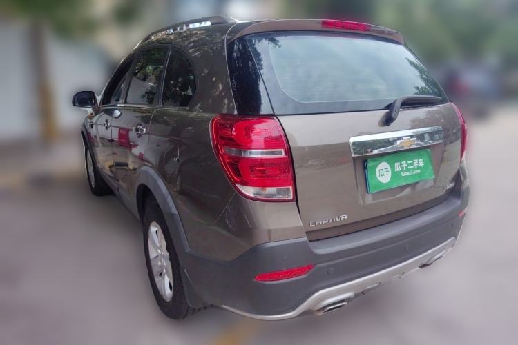 Used Chevrolet Captiva 2015 2.4L Two-Wheel Drive Urban Version 7 Seats Rear Left 45 Deg