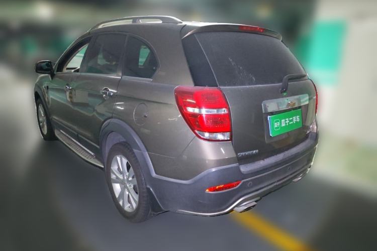 Used Chevrolet Captiva 2015 2.4L 4x4 Flagship Edition 7-Seater Rear Left 45 Deg