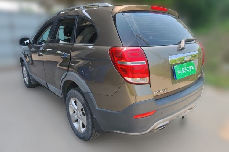 Used Chevrolet Captiva 2015 2.4L Two-Wheel Drive Urban Version 7 Seats Rear Left 45 Deg