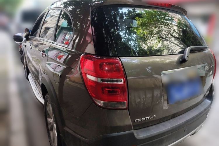 Used Chevrolet Captiva 2015 2.4L 4x4 Flagship Edition 7-Seater Rear Left 45 Deg