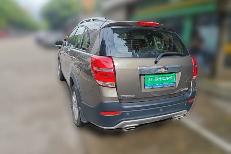 Used Chevrolet Captiva 2015 2.4L Two-Wheel Drive Urban Version 7 Seats Rear Left 45 Deg