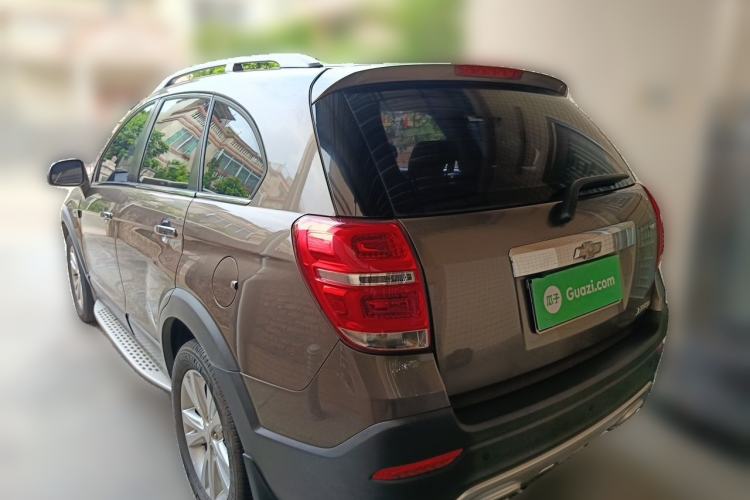 Used Chevrolet Captiva 2015 2.4L 4x4 Flagship Edition 7-Seater Rear Left 45 Deg