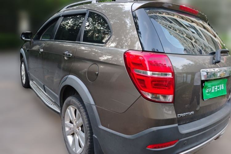 Used Chevrolet Captiva 2015 2.4L 4x4 Flagship Edition 7-Seater Rear Left 45 Deg