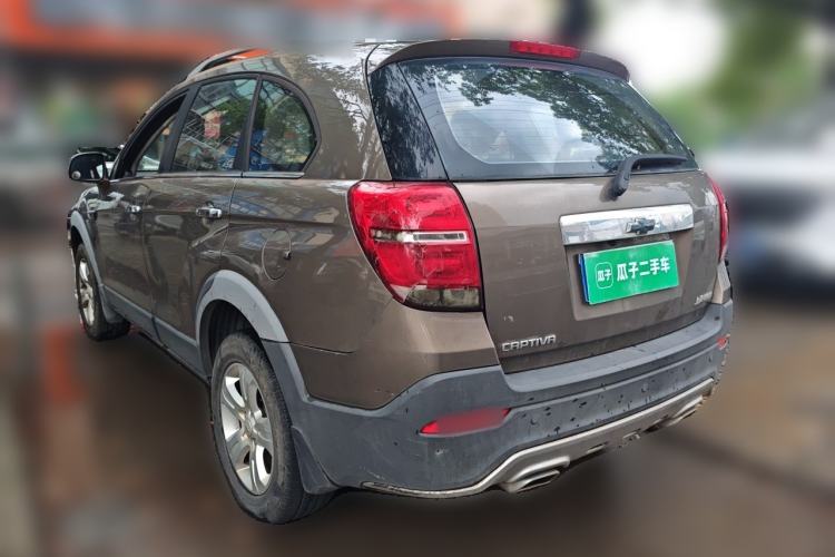 Used Chevrolet Captiva 2015 2.4L Two-Wheel Drive Urban Version 7 Seats Rear Left 45 Deg