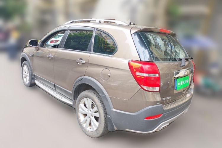 Used Chevrolet Captiva 2015 2.4L 4x4 Flagship Edition 7-Seater Rear Left 45 Deg