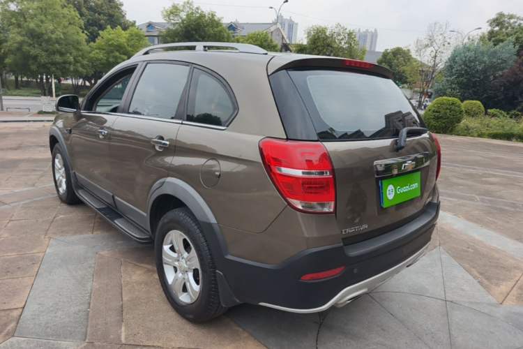 Used Chevrolet Captiva 2015 2.4L Two-Wheel Drive Urban Version 7 Seats Rear Left 45 Deg