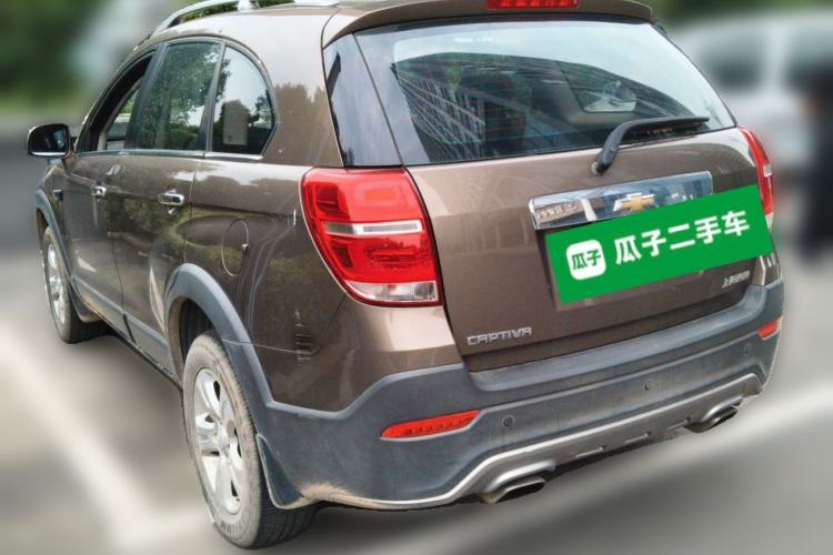 Used Chevrolet Captiva 2015 2.4L Two-Wheel Drive Urban Version 7 Seats Rear Left 45 Deg