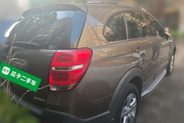 Used Chevrolet Captiva 2015 2.4L Two-Wheel Drive Urban Version 5 Seats Rear Right 45 Deg