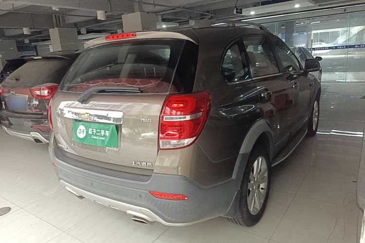 Used Chevrolet Captiva 2015 2.4L 4x4 Flagship Edition 7-Seater Rear Right 45 Deg